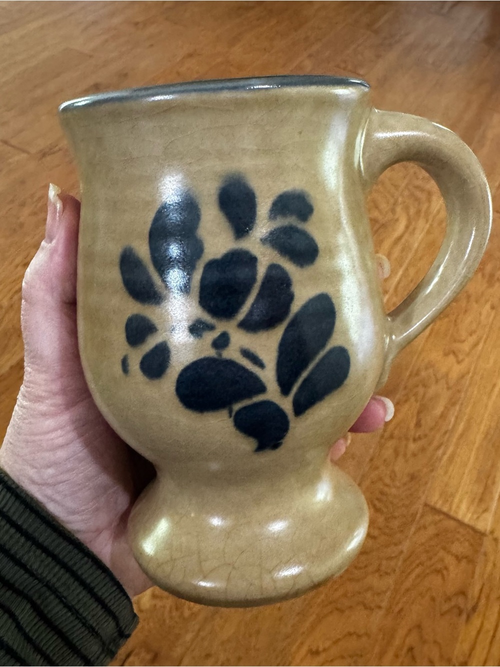Vintage Pfaltzgraff Folk Art Footed Pedestal Coffee Mug USA Made Stoneware